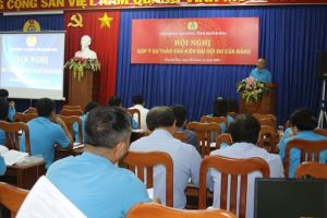 Khanh Hoa Labor Confederation collects comments on 13th National Party Congress Document​
