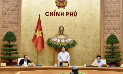 Prime Minister Pham Minh Chinh chairs the first Cabinet meeting