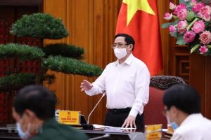 PM Pham Minh Chinh orders localities to expeditiously work to contain COVID-19