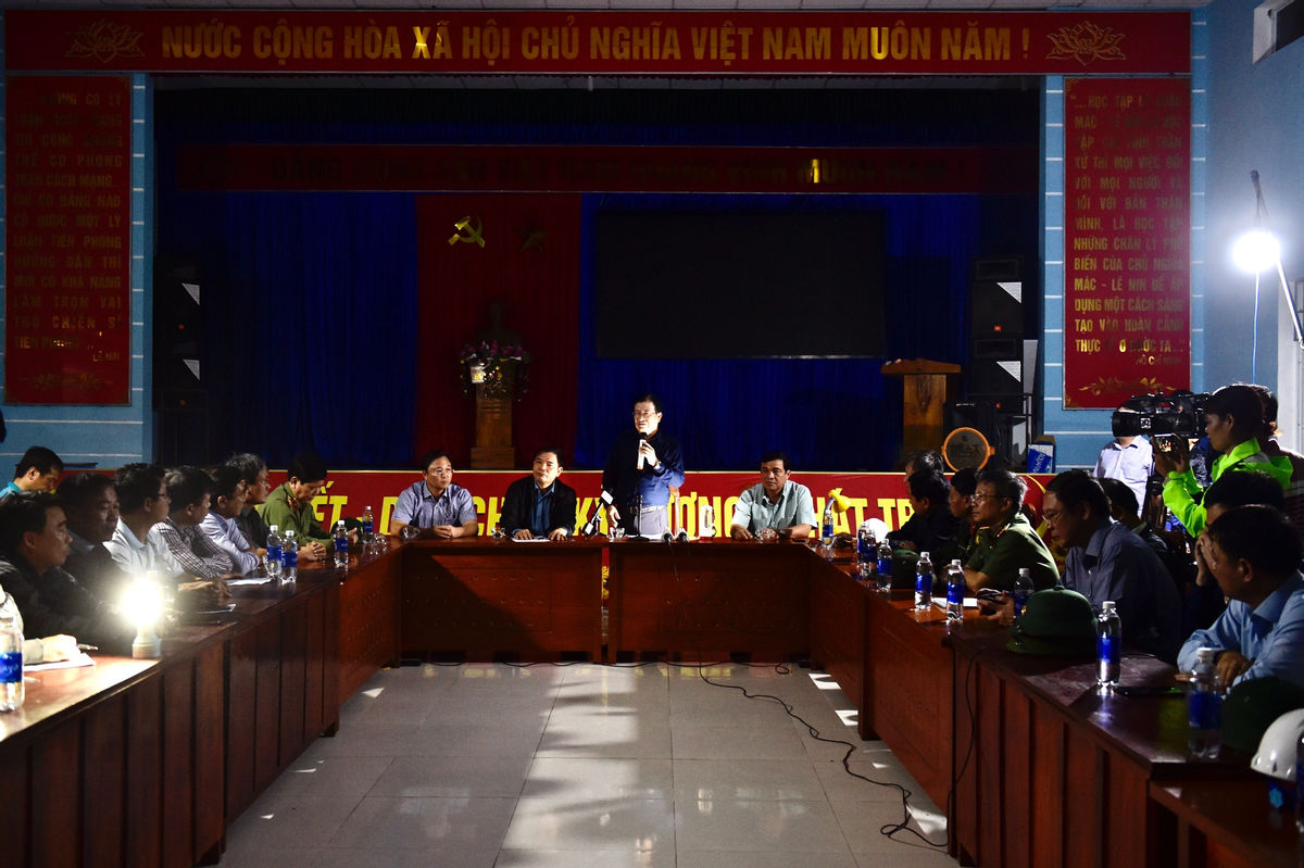 The working session with leaders of Quang Nam province