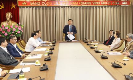 Hanoi Party Secretary asks architects to contribute to capital development