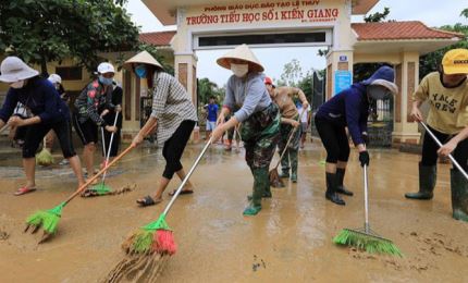 Vietnam mobilises all forces to seek storm victims