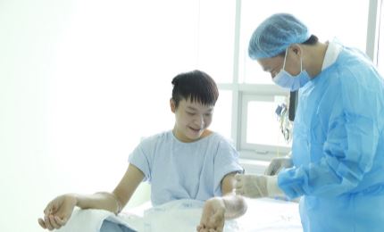 First simultaneous forearm transplant successfully conducted by Vietnamese doctors