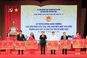 Outstanding teachers honoured for notable contribution to educational sector in Hanoi