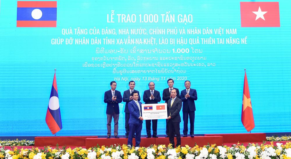 The hand-over ceremony in Hanoi (Source: baoquocte.vn)