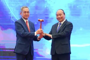 Vietnam hands over ASEAN Chairmanship to Brunei