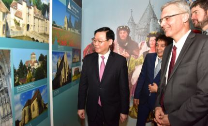 Photos on French and Vietnamese cultural heritage sites on display in Hanoi
