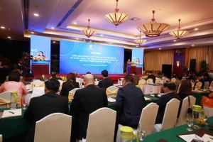Overseas Vietnamese give opinions on digital transformation and economic development