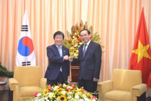 Korean National Assembly Speaker visits Ho Chi Minh city