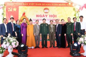 General Ngo Xuan Lich attends great unity festival in Ha Nam province