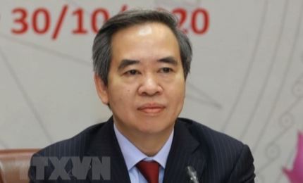Politburo member’s mistakes punished