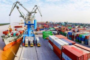 2020 trade surplus estimated at 7 billion USD