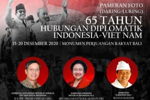 Vietnamese Embassy in Indonesia opens photo exhibition to mark 65th anniversary of Vietnam-Indonesia ties