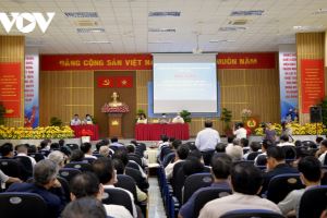 Ho Chi Minh City voters suggest to be more substantive in receiving citizens