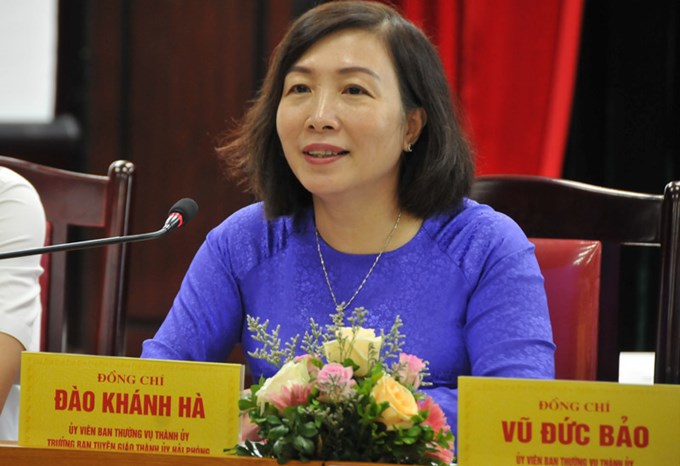 Comrade Dao Khanh Ha, Member of Standing Board of Hai Phong City Party Committee and Head of Hai Phong City Party Committee Commission of Popularization and Education