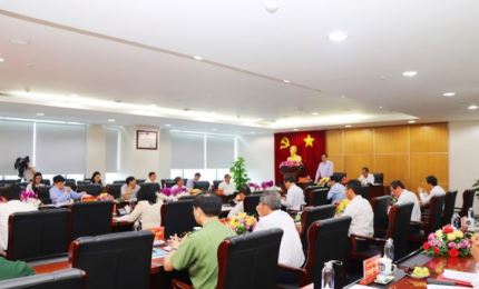 Binh Duong urged to do well personnel work