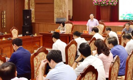 Hanoi urged to both prevent COVID-19 and fulfill socio-economic goals
