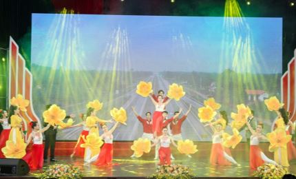 Diverse art programs in Hanoi in celebration of 13th National Party Congress