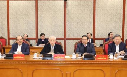 Politburo, Secretariat of Party Central Committee discuss diverse important issues