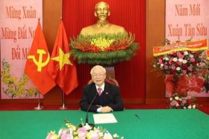 Vietnamese, Lao Party chiefs hold phone talks