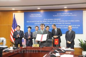 Bolstering bilateral cooperation between Vietnam and West Virginia