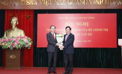 Le Hoai Trung appointed as head of Party’s Commission for External Relations