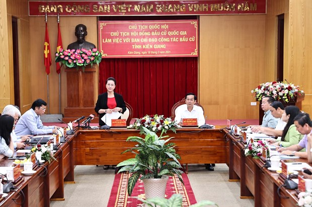 National Assembly (NA) Chairwoman Nguyen Thi Kim Ngan (standing) speaks at the working session (Photo: VNA)