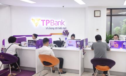 Moody changes outlook for Vietnamese banks