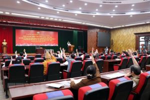 Hai Duong votes on list of 13 candidates for the 15th NA deputies