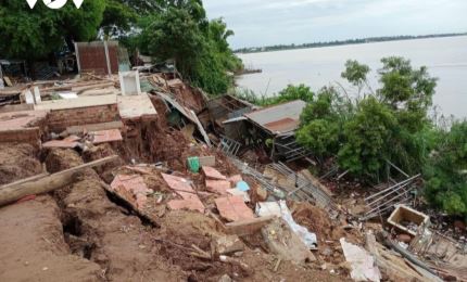 Emergency relief granted to landslide victims in Cambodia